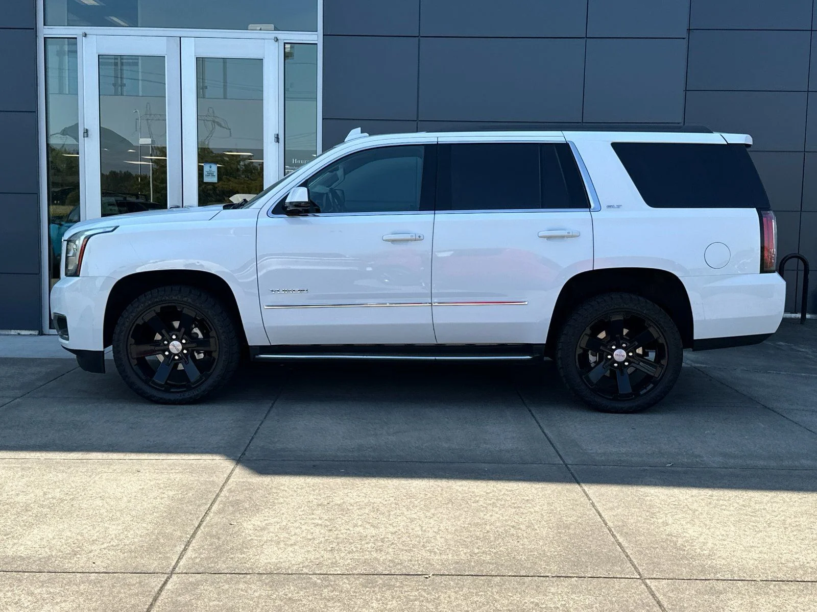 Used 2018 Summit White GMC SLT image 6