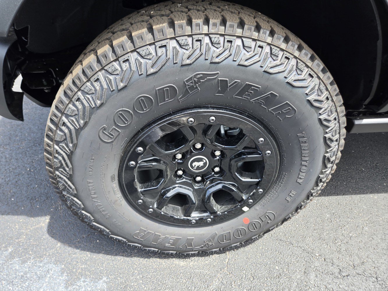 New 2026 Shadow Black Ford Badlands image 32