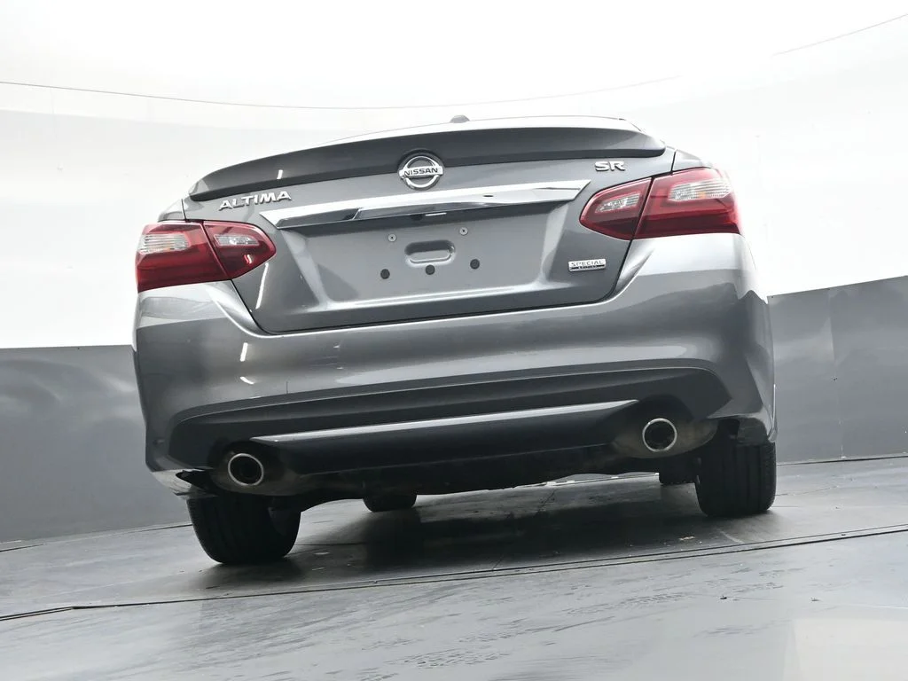 Used 2018 Gray Nissan 2.5 SR image 35