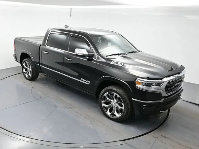 Used 2022 Diamond Black Cry Ram Limited image 30