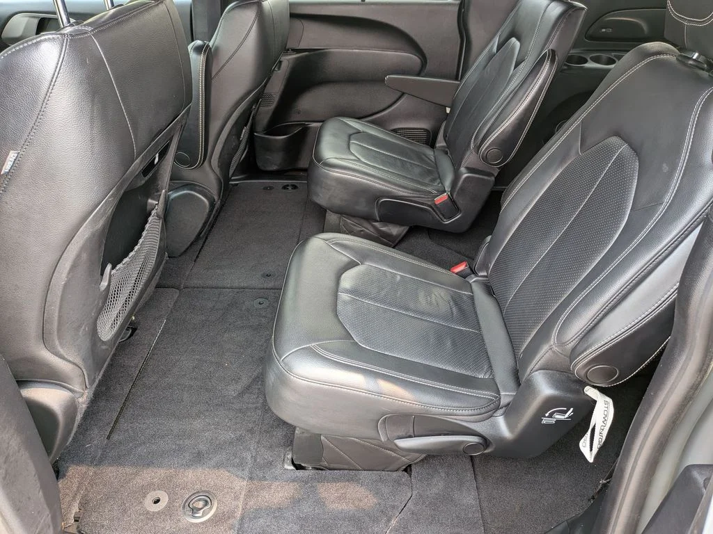Used 2020 White Chrysler Launch Edition image 23