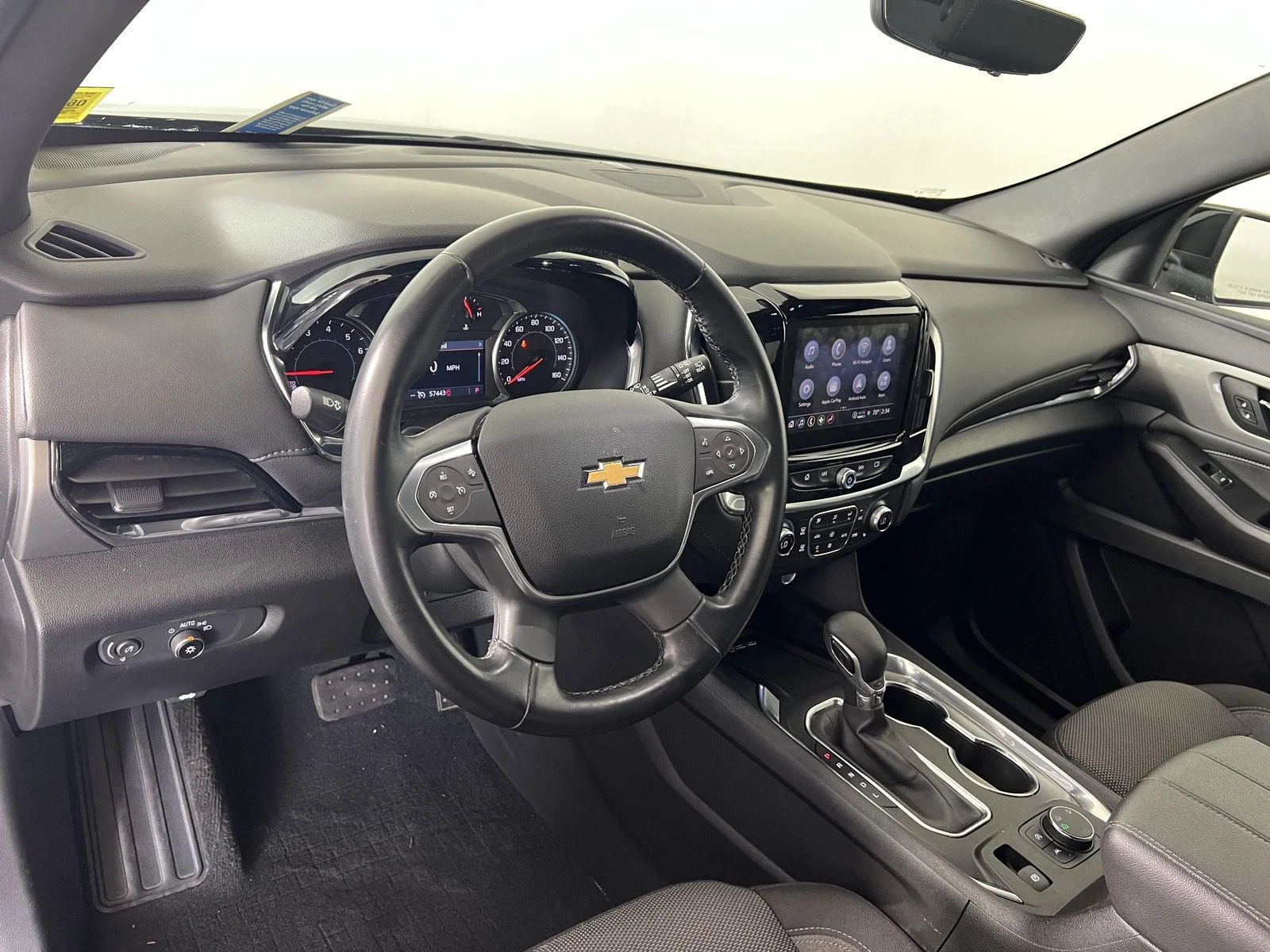 Used 2023 Mosaic Black Metallic Chevrolet LT Cloth image 4