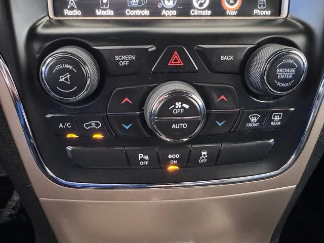 Used 2014 White Jeep Limited image 21