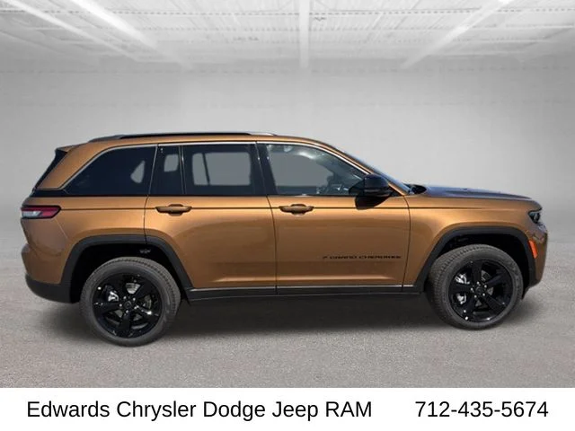 New 2027 Brown Jeep Limited image 10