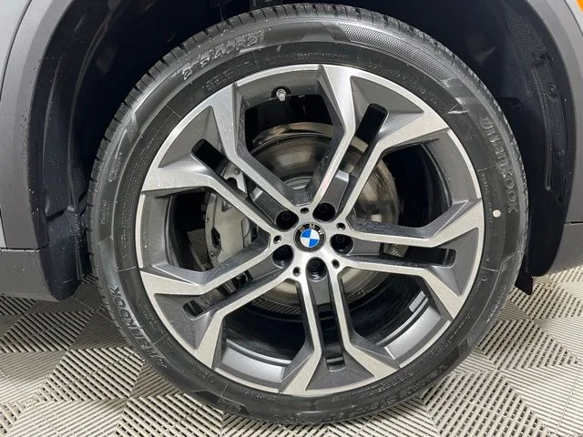 New 2026 Skyscraper Grey Metallic BMW xDrive40i image 19