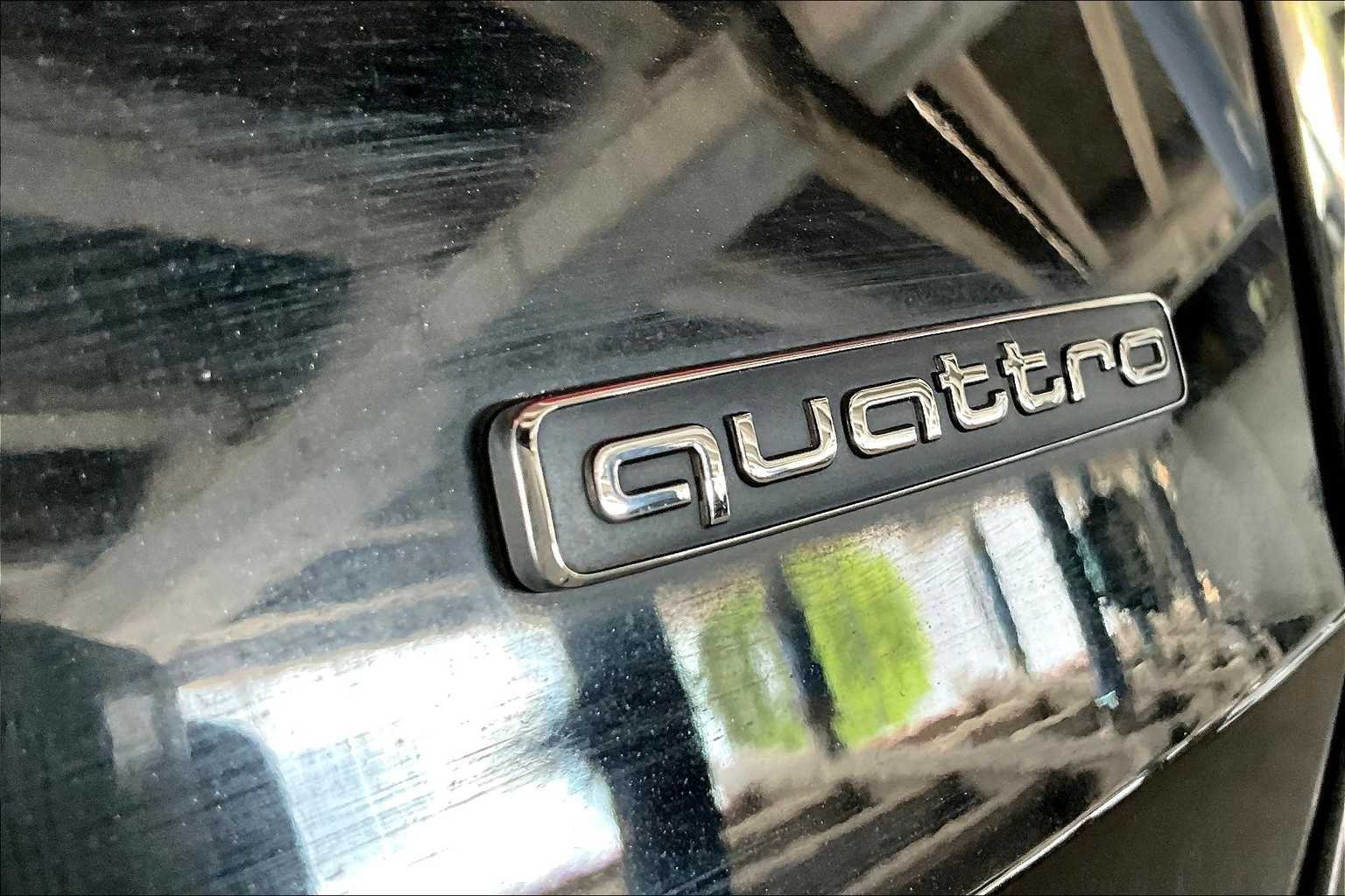 Used 2022 Mythos Black Metallic Audi Premium image 9