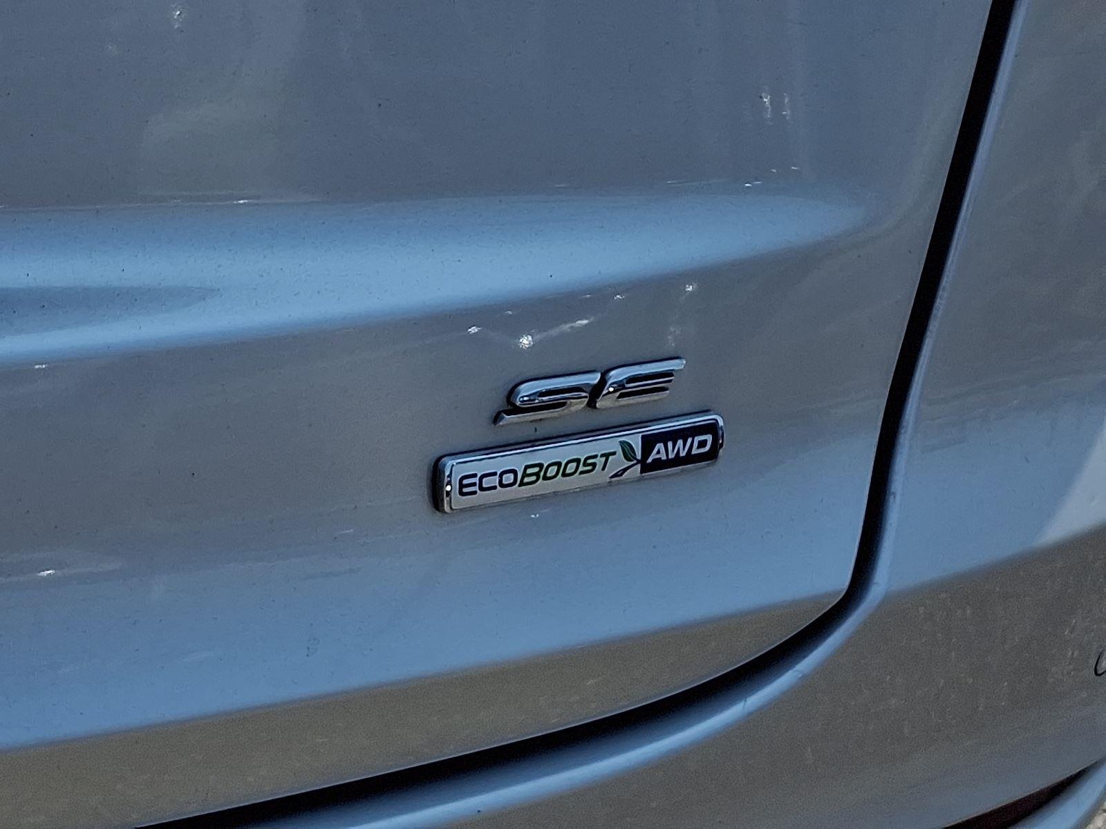 Used 2019 Ingot Silver Ford SE image 29