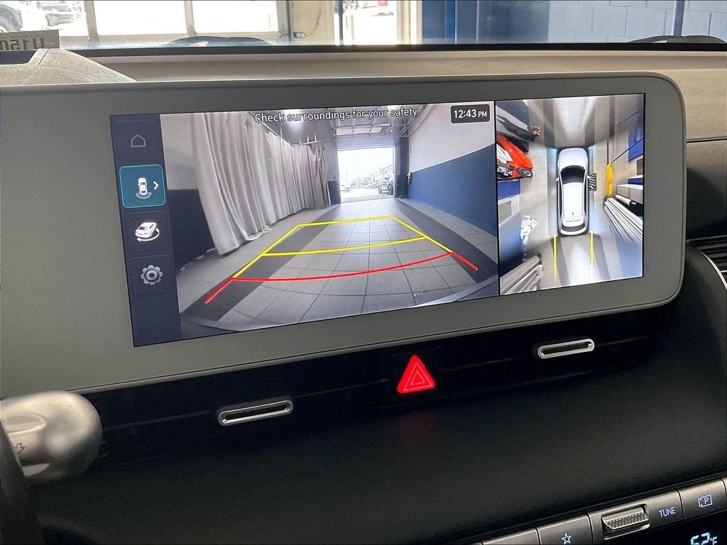 Used 2024 Black Hyundai Limited image 19