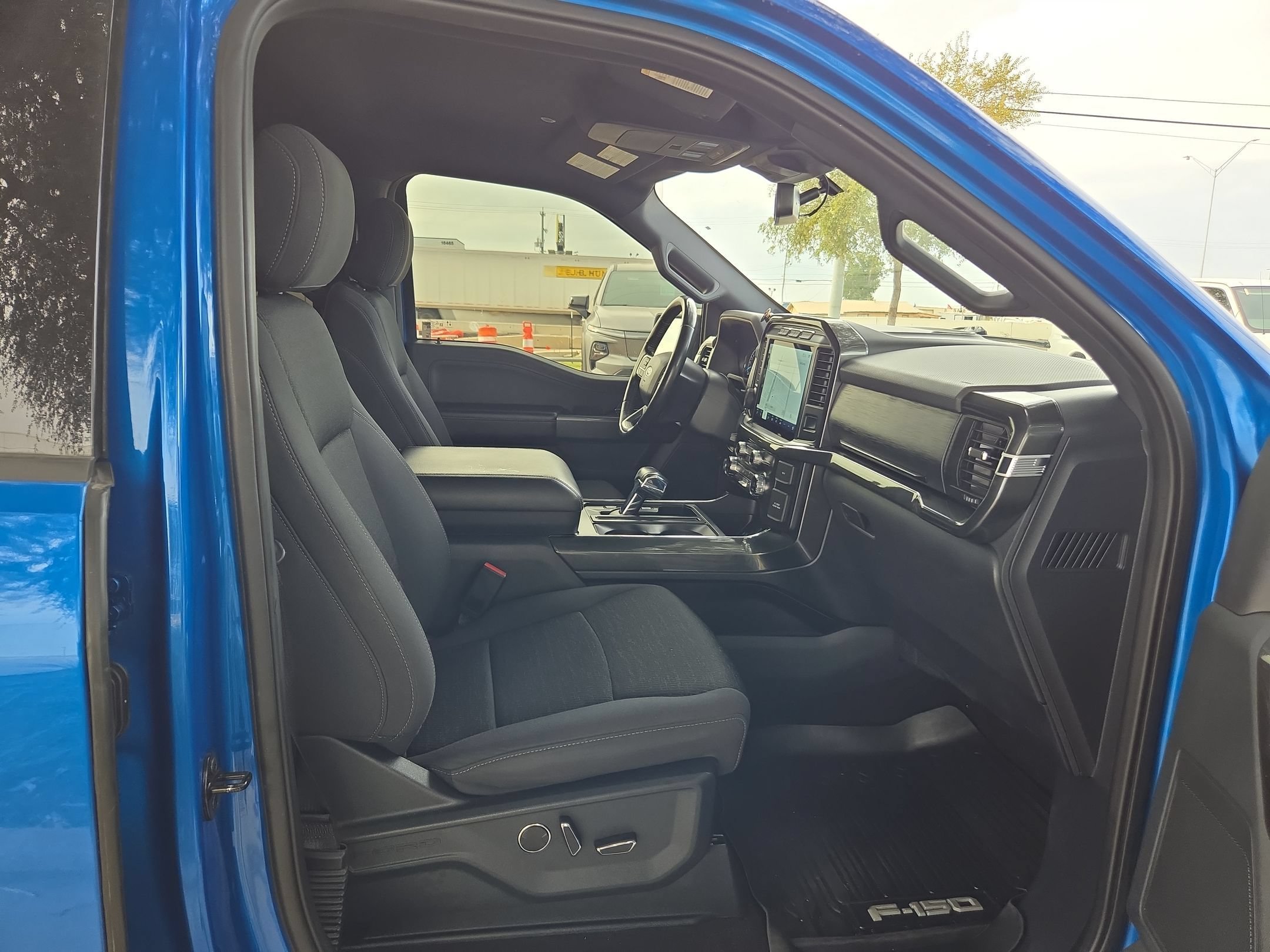 Used 2021 Blue Ford ECOBOOST image 23