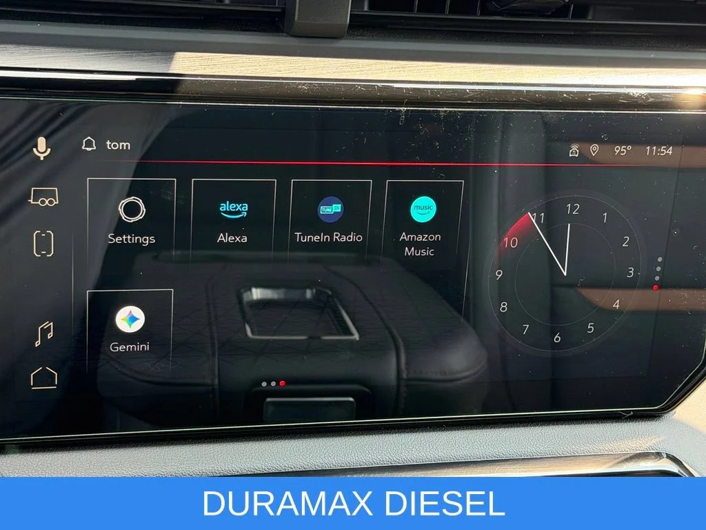 Used 2022 DYNAMIC BLUE METALLIC GMC AT4 image 9