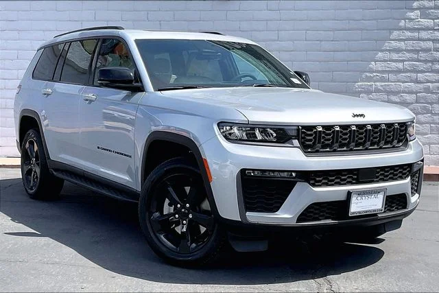New 2026 Silver Jeep Limited image 14