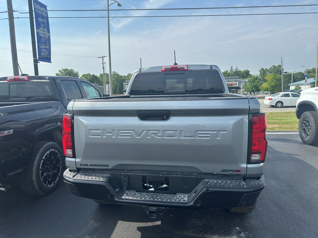 2026 Chevrolet Colorado ZR2 - Photo 3