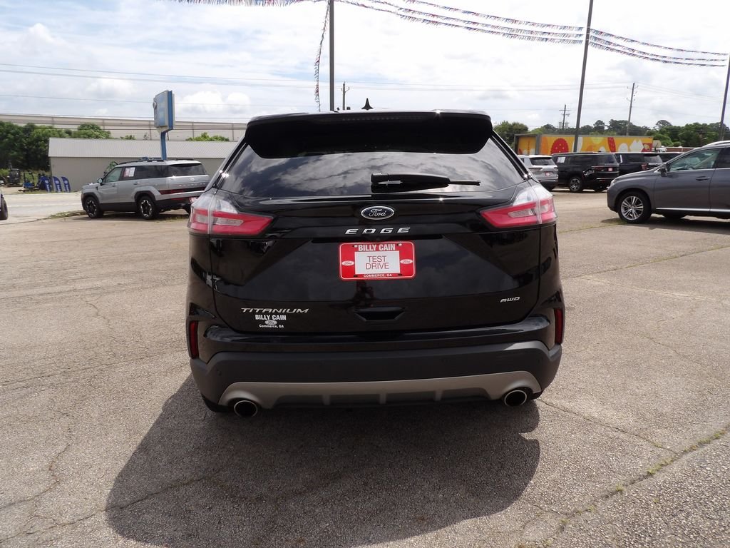 Used 2022 Black Metallic Ford Titanium image 7