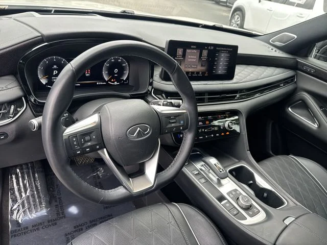 Used 2023 Black INFINITI Autograph image 18