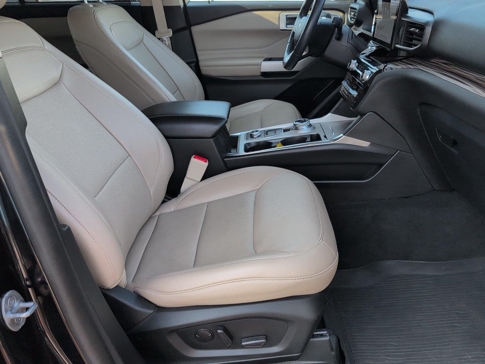 Used 2023 Agate Black Ford Limited image 40