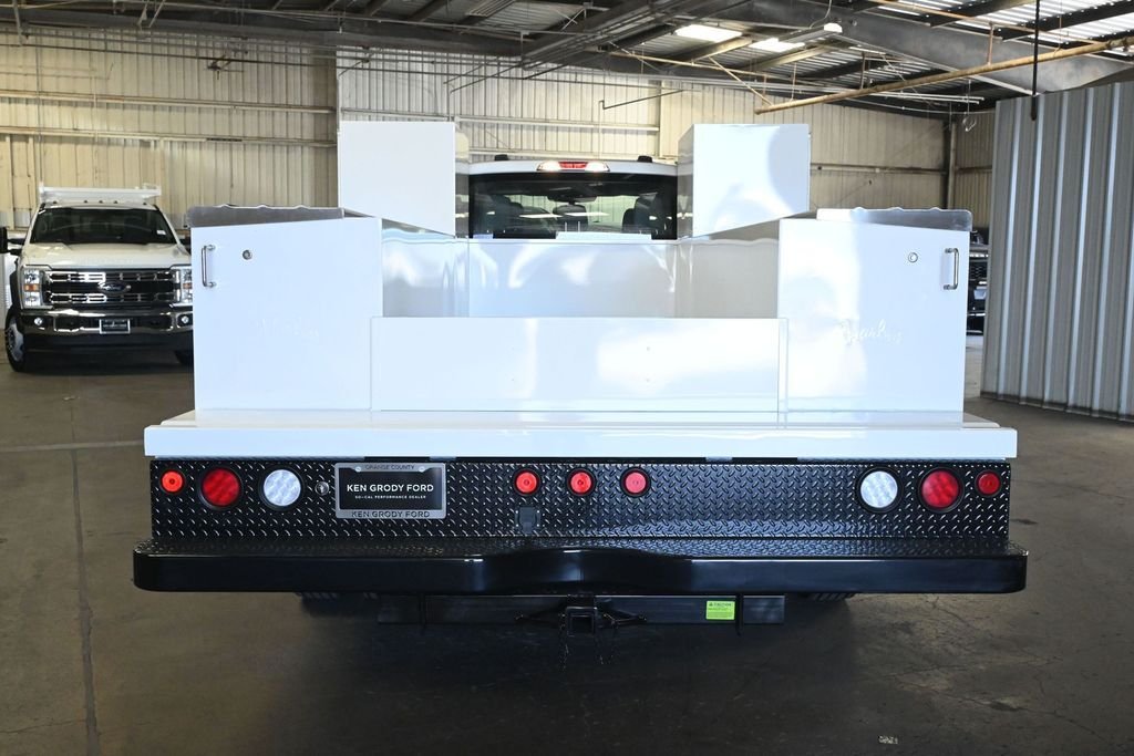 New 2026 Oxford White Ford XL image 8