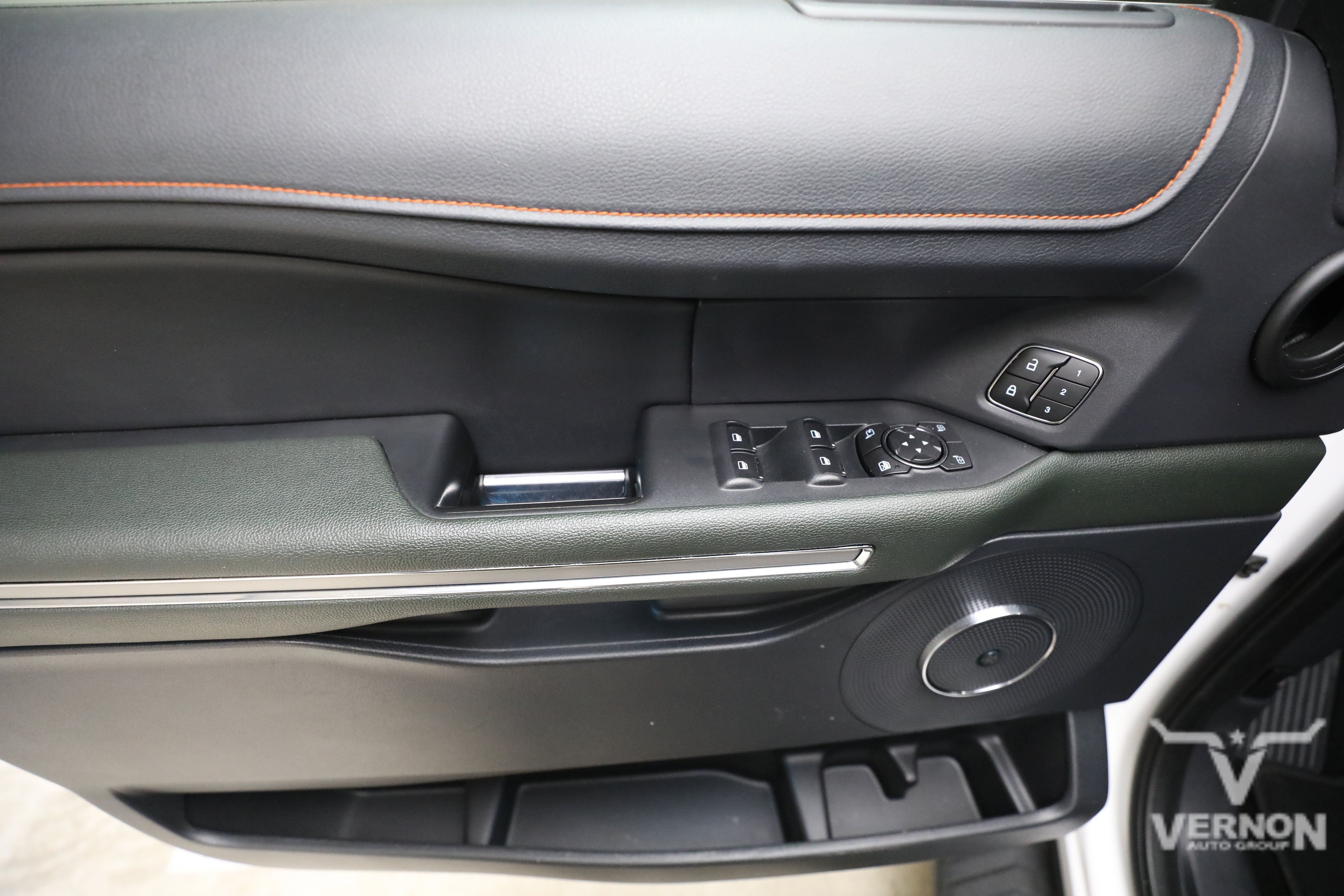 Used 2022 Oxford White Ford Y image 19