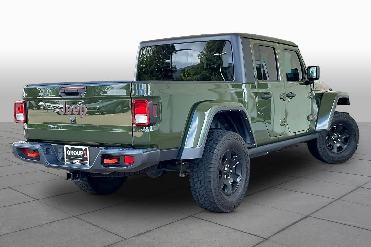 Used 2022 Sarge Green Clearcoat Jeep Mojave image 12