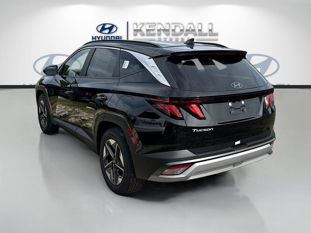 New 2026 Phantom Black Hyundai SEL FWD image 4
