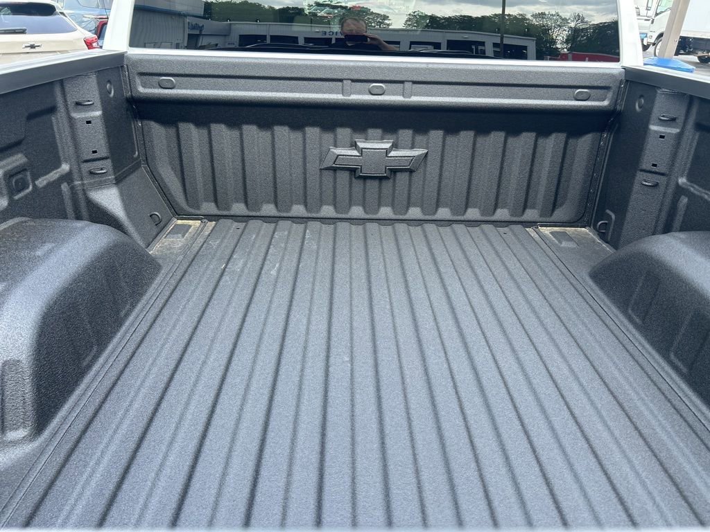 2026 Chevrolet Silverado 1500 LT - Photo 5