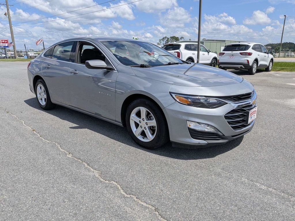 Used 2024 Sterling Gray Metallic Chevrolet 1LT image 5