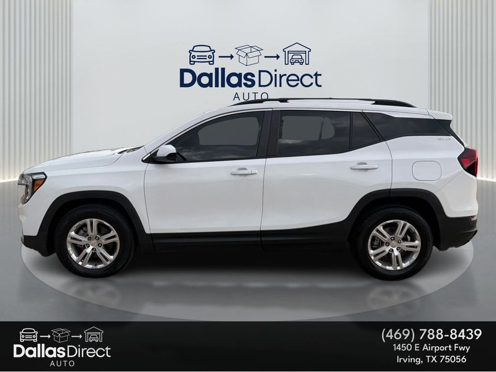 Used 2022 Summit White GMC SLE image 9