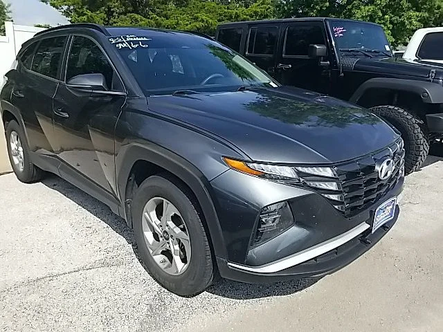 Used 2022 Gray Hyundai SEL image 3