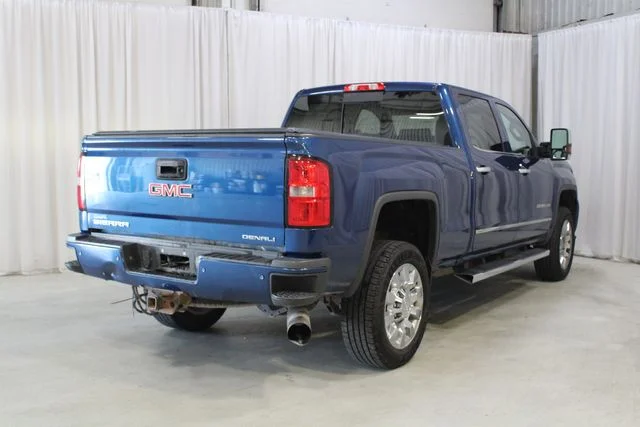 Used 2015 Blue GMC Denali image 25