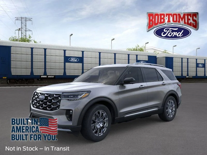 2026 Ford Explorer Platinum's photo