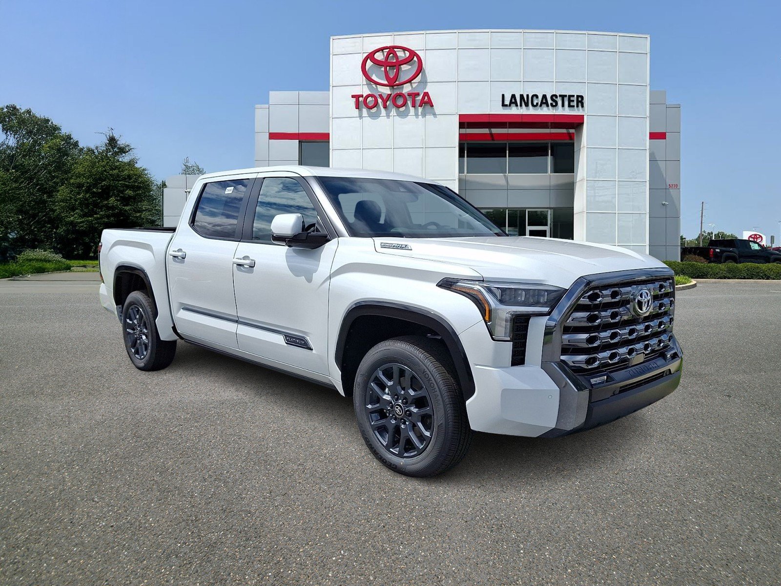 2026 Toyota Tundra i-FORCE MAX Tundra Platinum