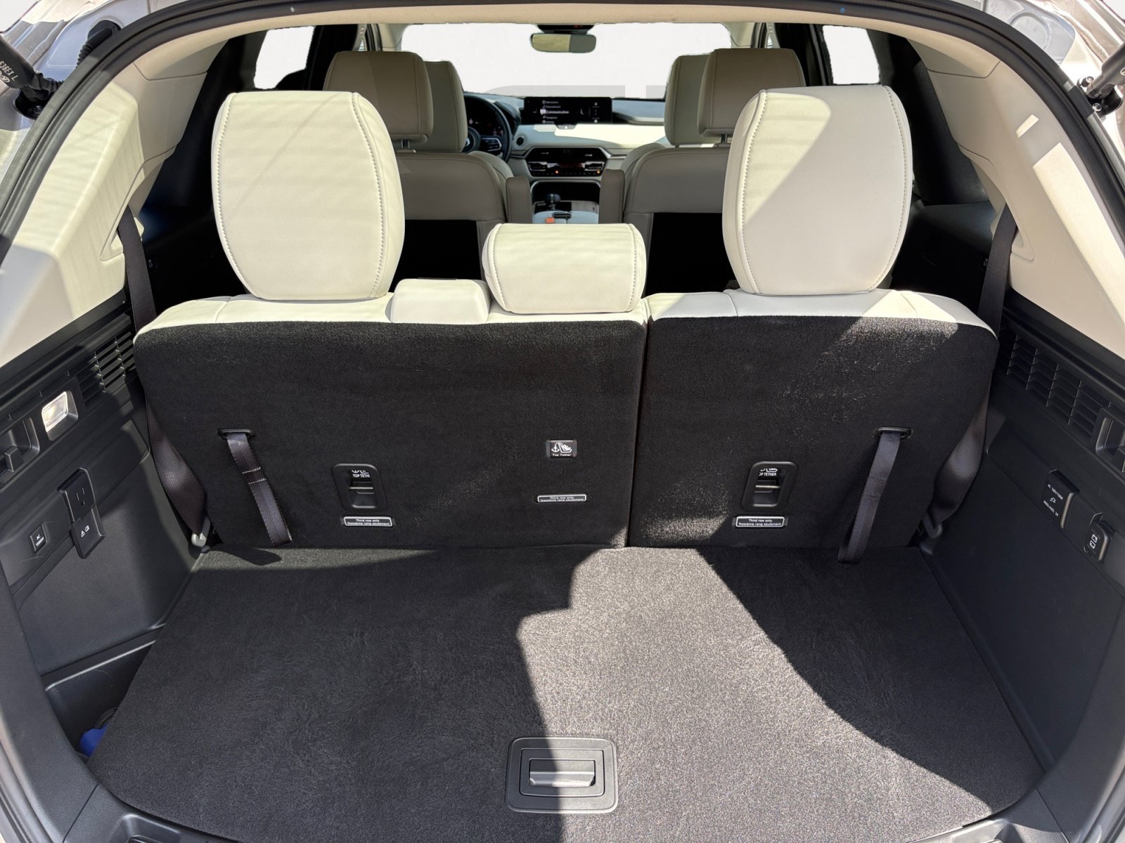 Used 2026 Platinum Quartz Mazda Premium Plus image 13