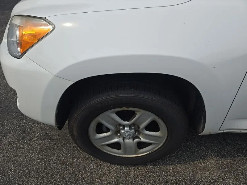Used 2009  Toyota Base image 10
