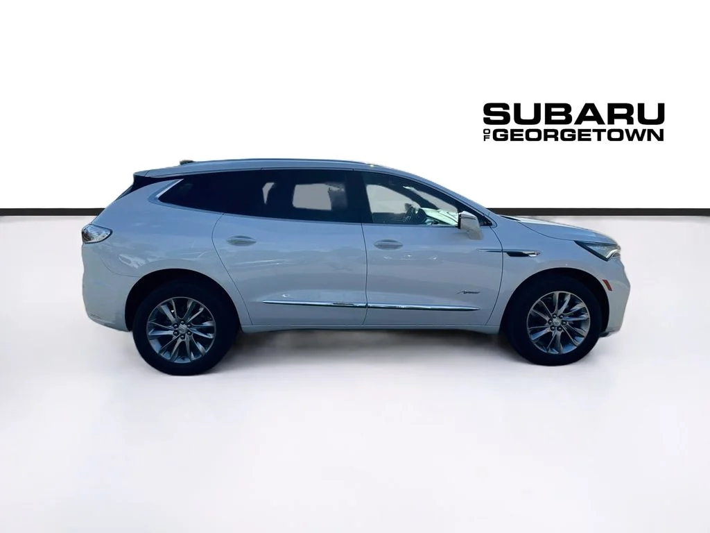 Used 2022 White Buick Avenir image 8