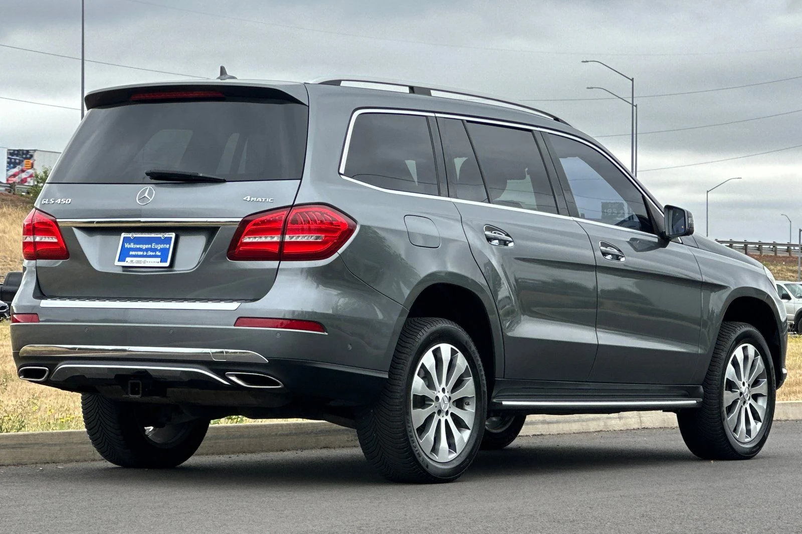 Used 2017  Mercedes-Benz GLS 450 image 3
