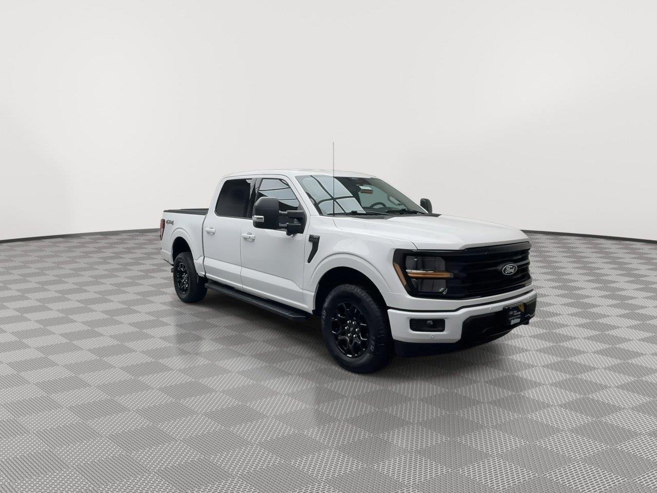 Used 2024 Oxford White Ford XLT image 37