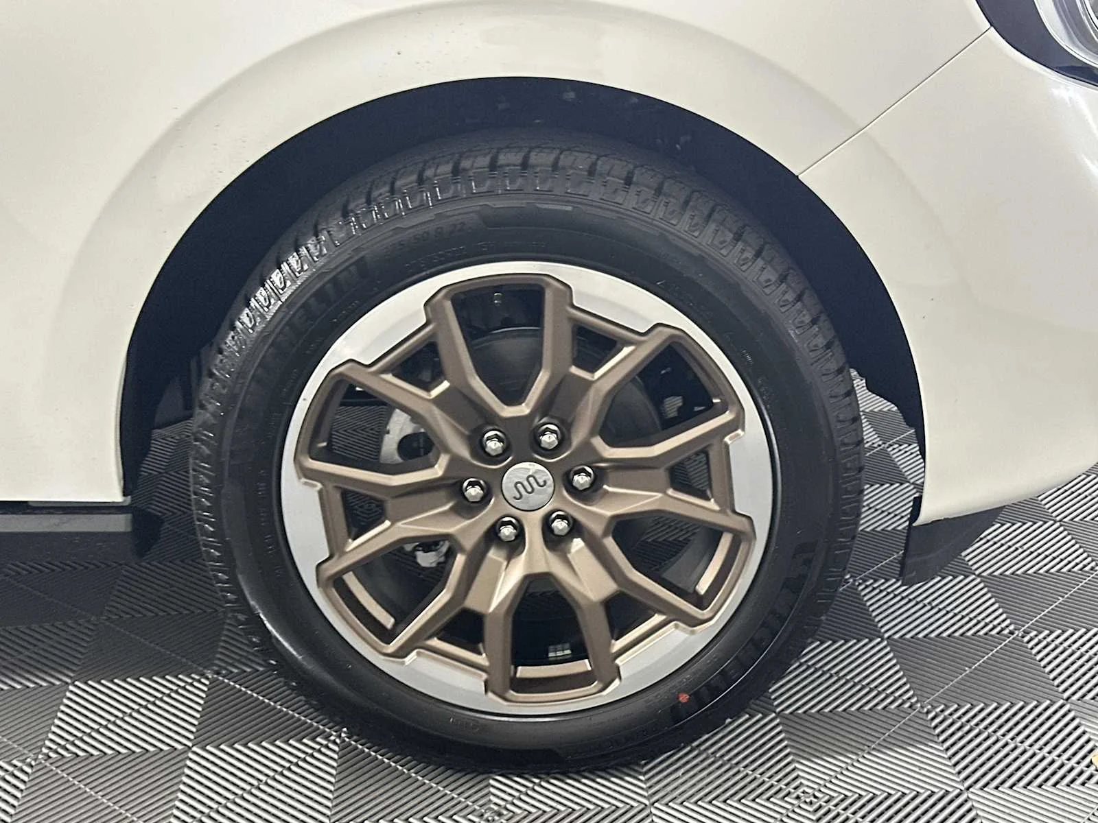 New 2027 Star White Metallic Tri-Coat Ford King Ranch image 15