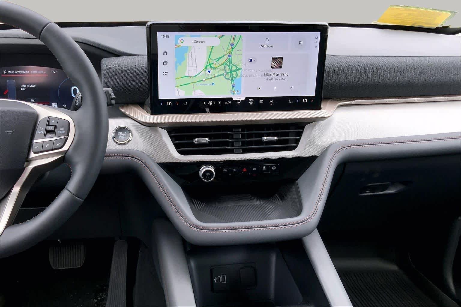 2026 Ford Explorer Active - Photo 8