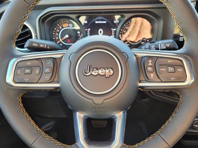 2025 Jeep Wrangler 4-Door Sahara - Photo 25