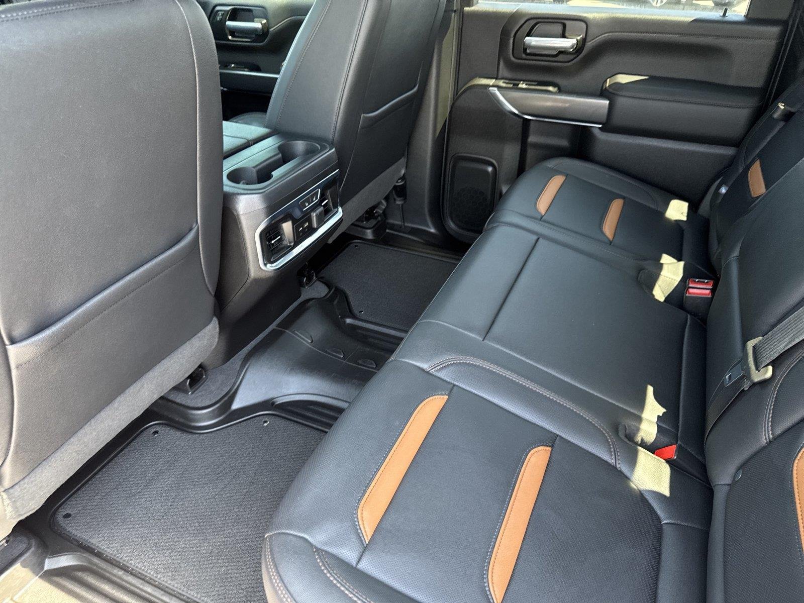 Used 2022 CAYENNE RED TINTCOAT GMC AT4 image 30