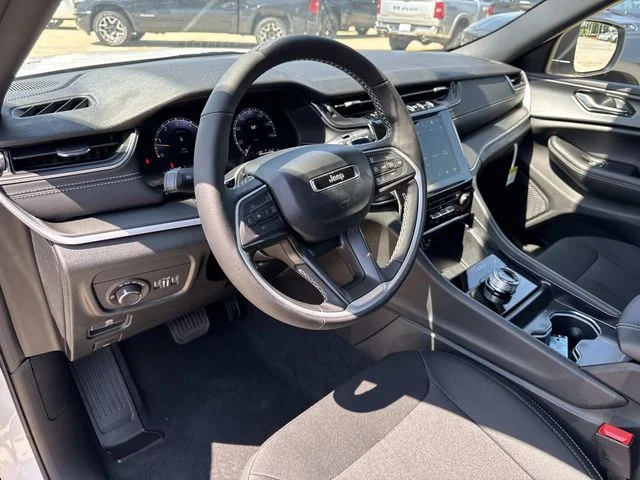New 2026 White Jeep Laredo X image 17