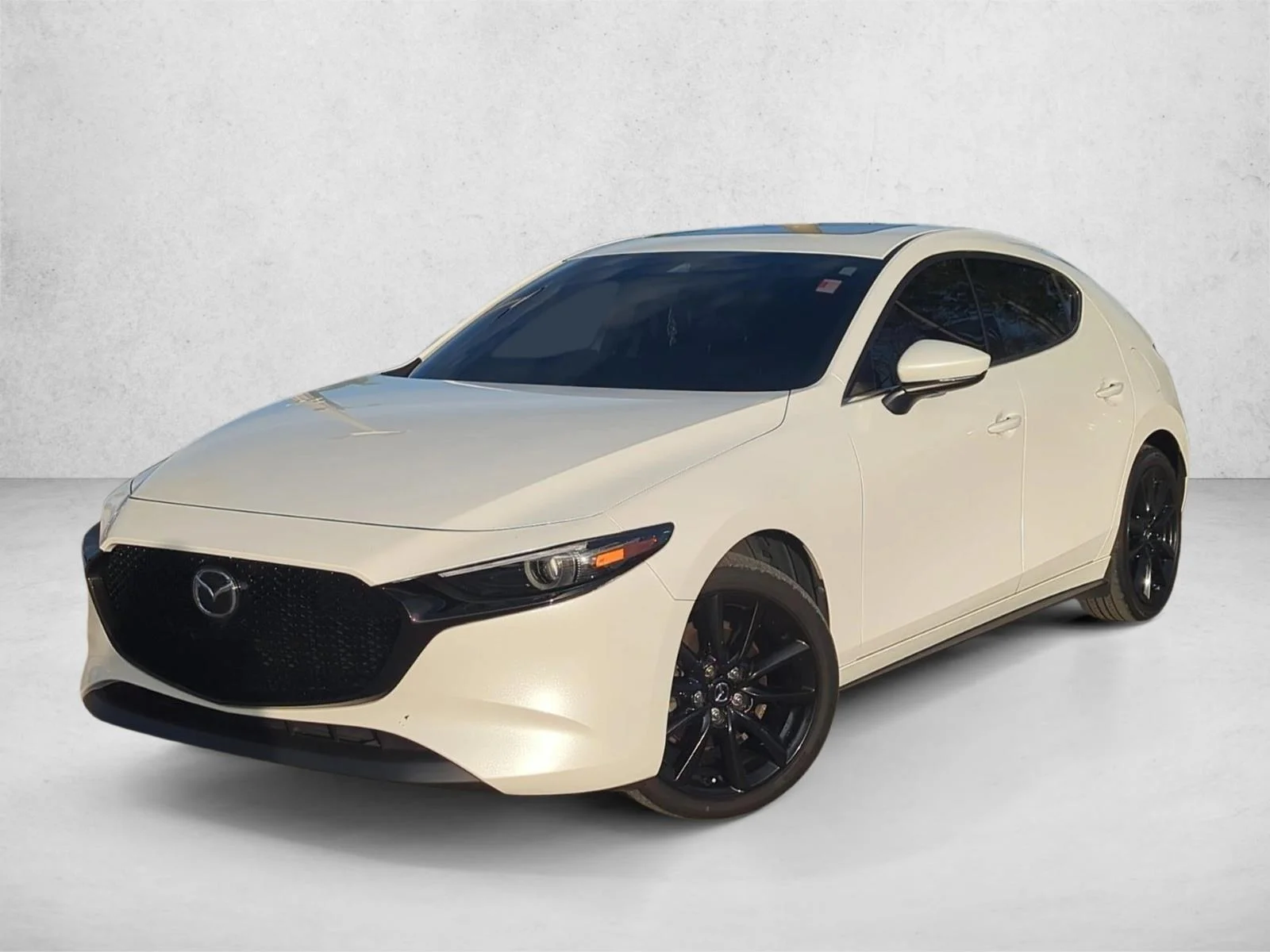 Used 2023 Snowflake White Pearl Mica Mazda 2.5 S Premium image 1