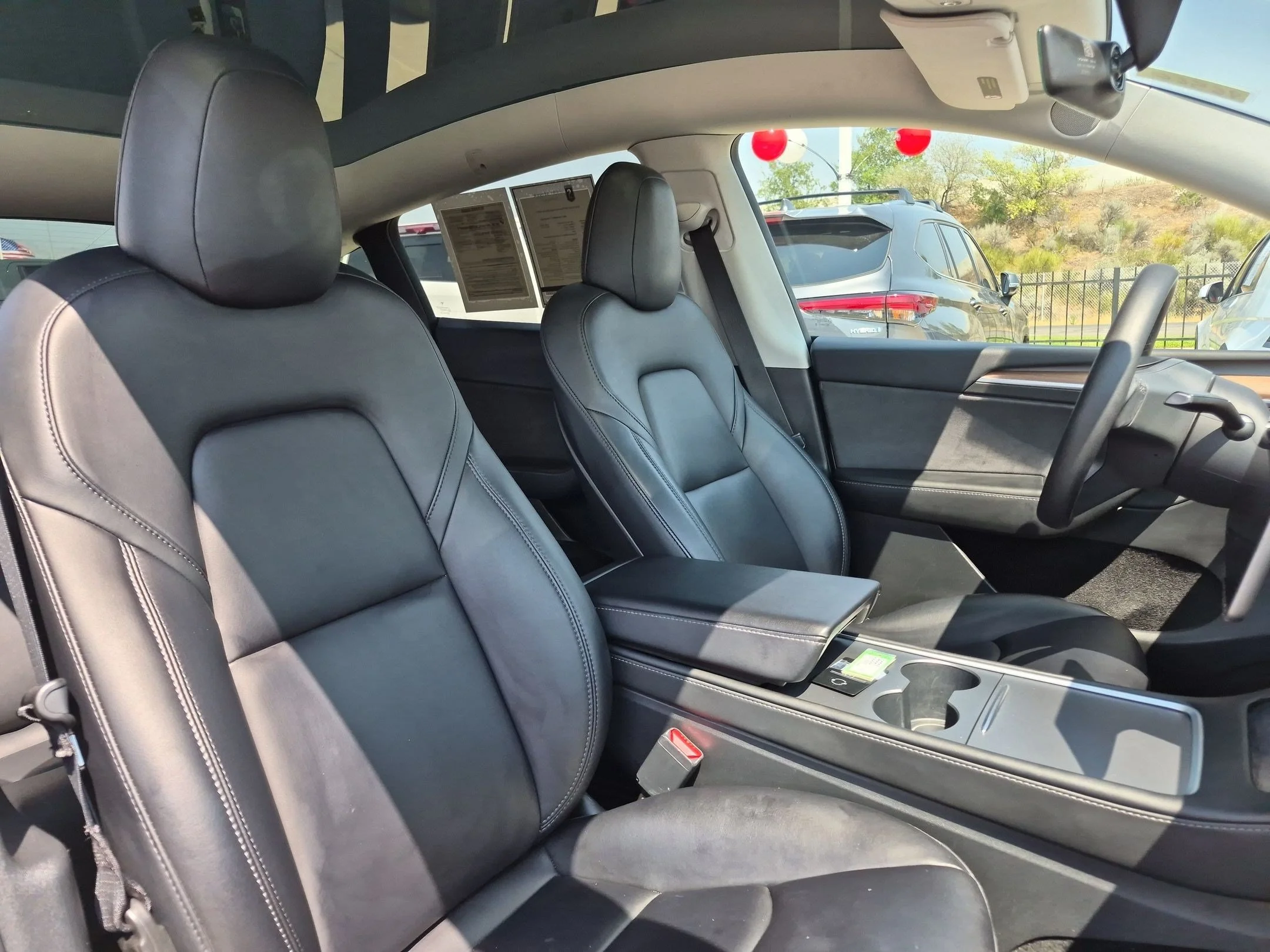 Used 2023  Tesla Long Range image 28