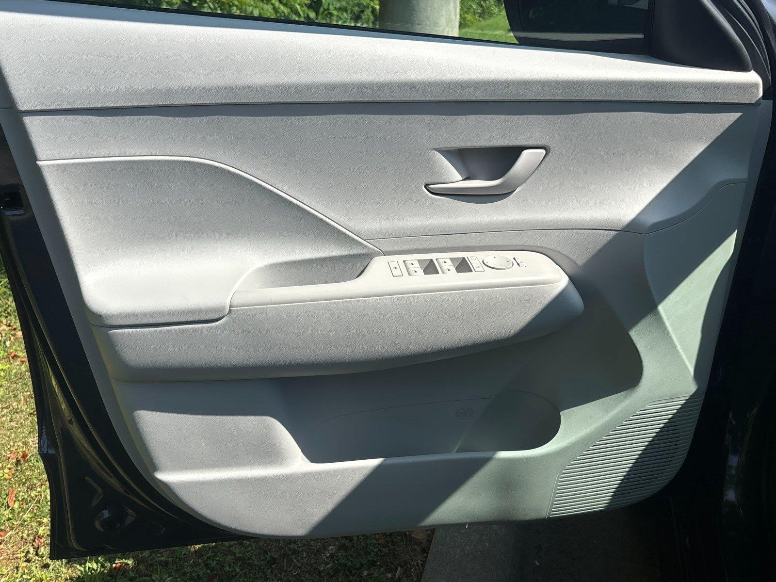 Used 2024 Ecotronic Gray Pearl Hyundai SEL image 13