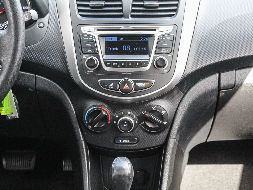 Used 2016 Black Hyundai SE image 15