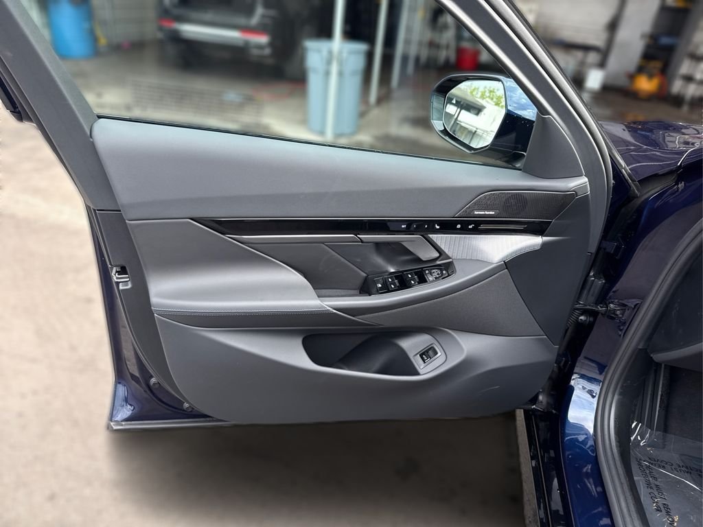 New 2026 Tanzanite Blue II Metallic BMW 530i image 26