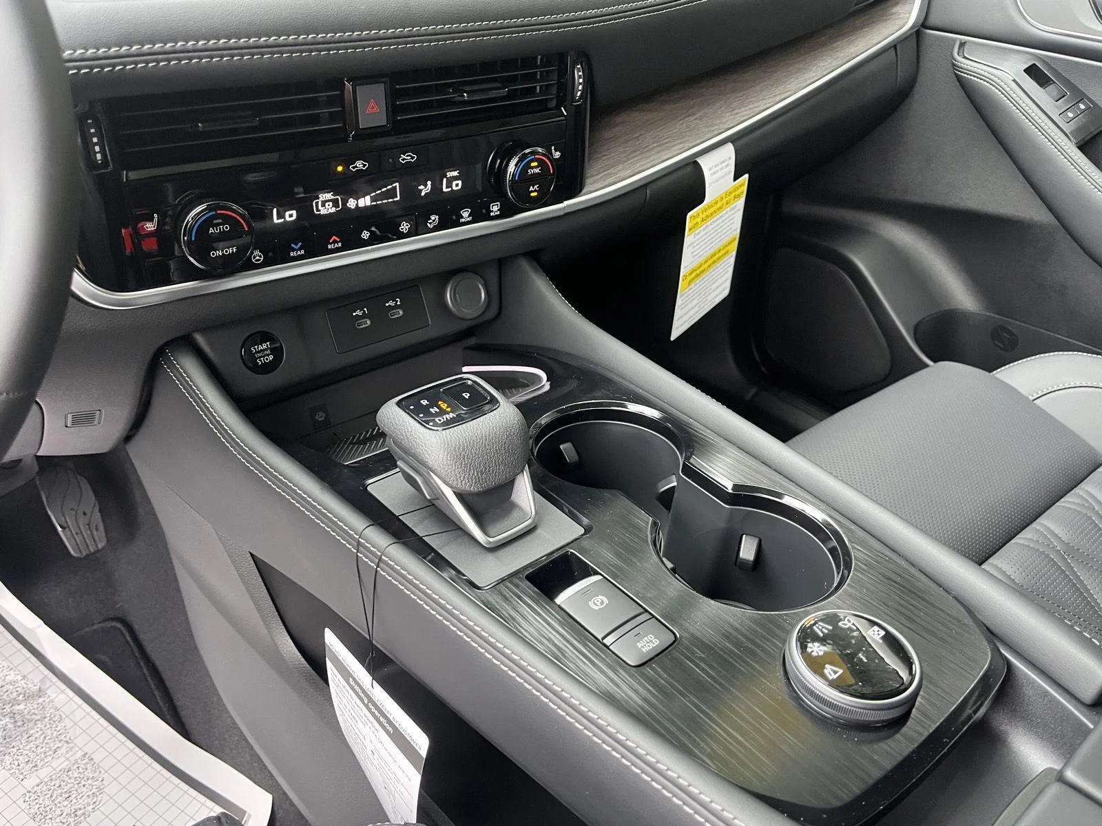 New 2026 Super Black Nissan Platinum image 30