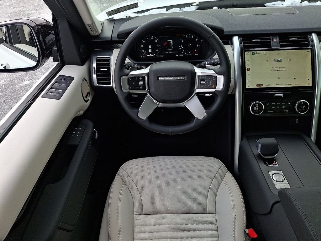 2026 Land Rover Discovery S - Photo 7