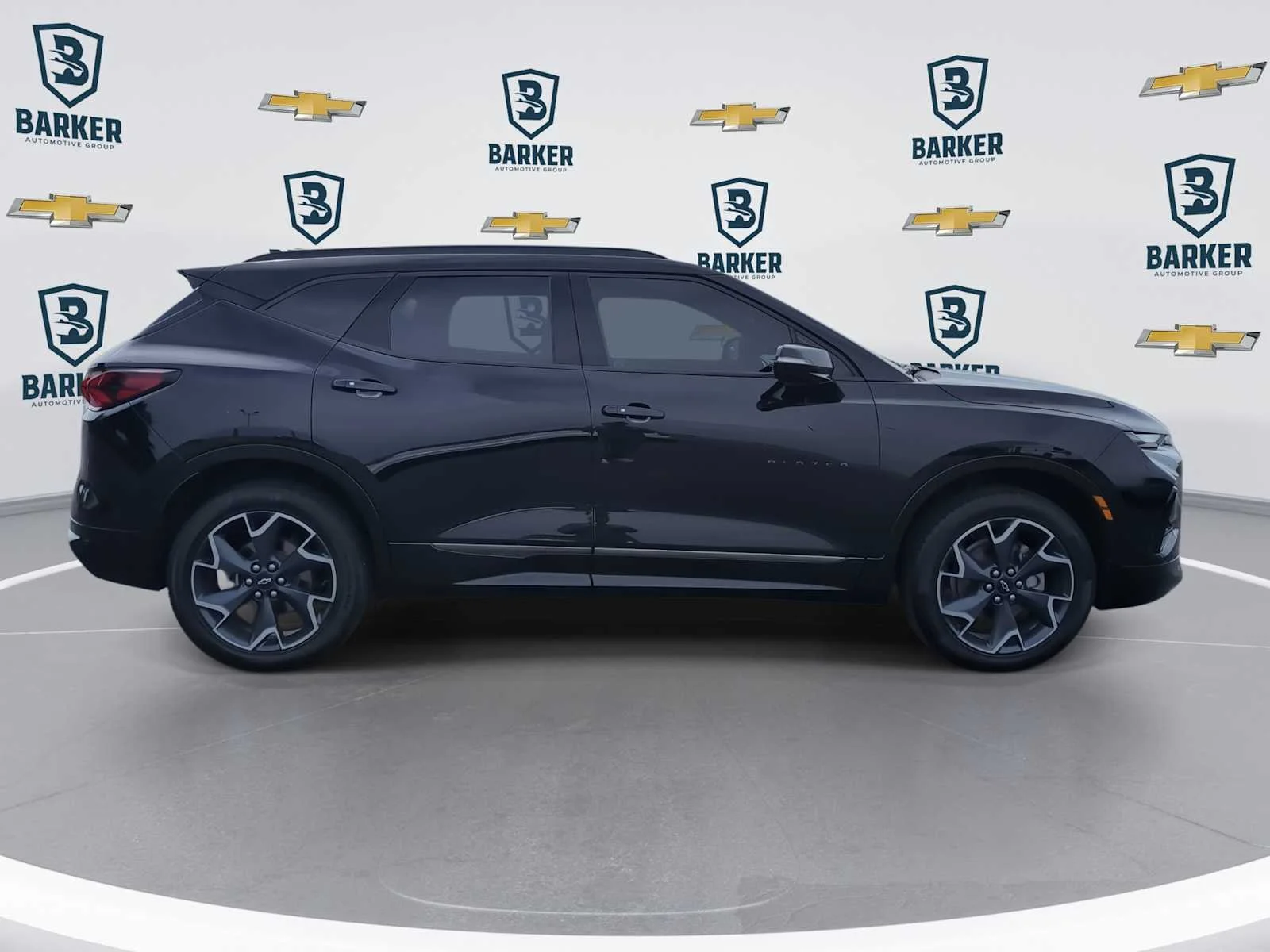 Used 2020 BLACK Chevrolet RS image 9