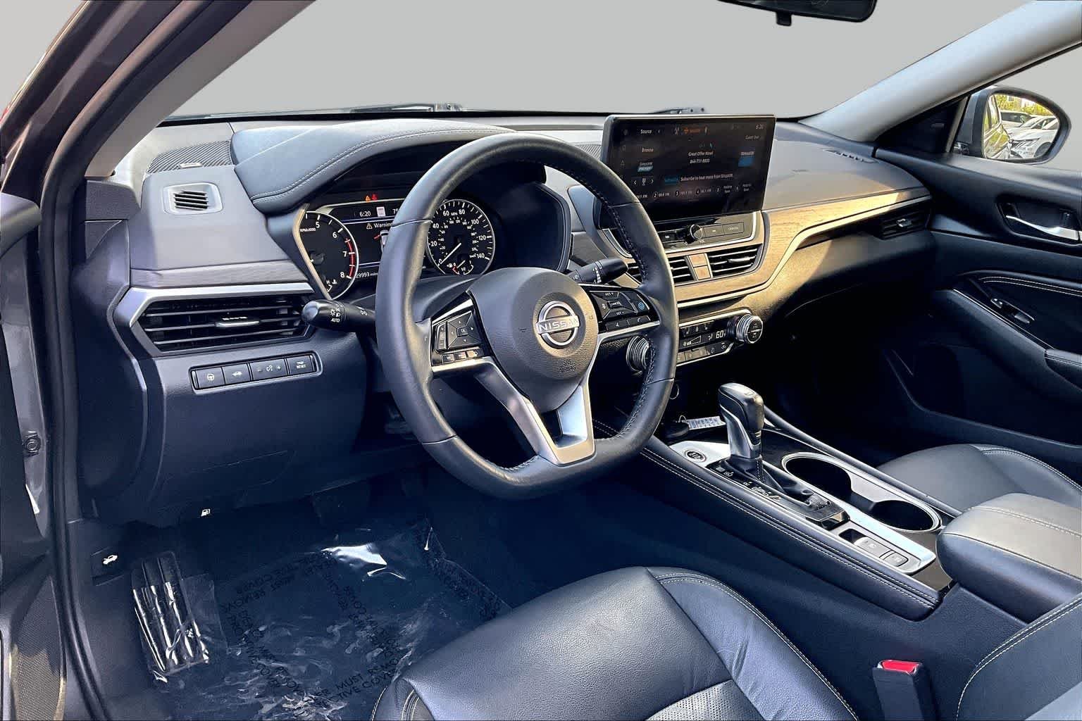 Used 2023 Gun Metallic Nissan 2.5 SL image 18