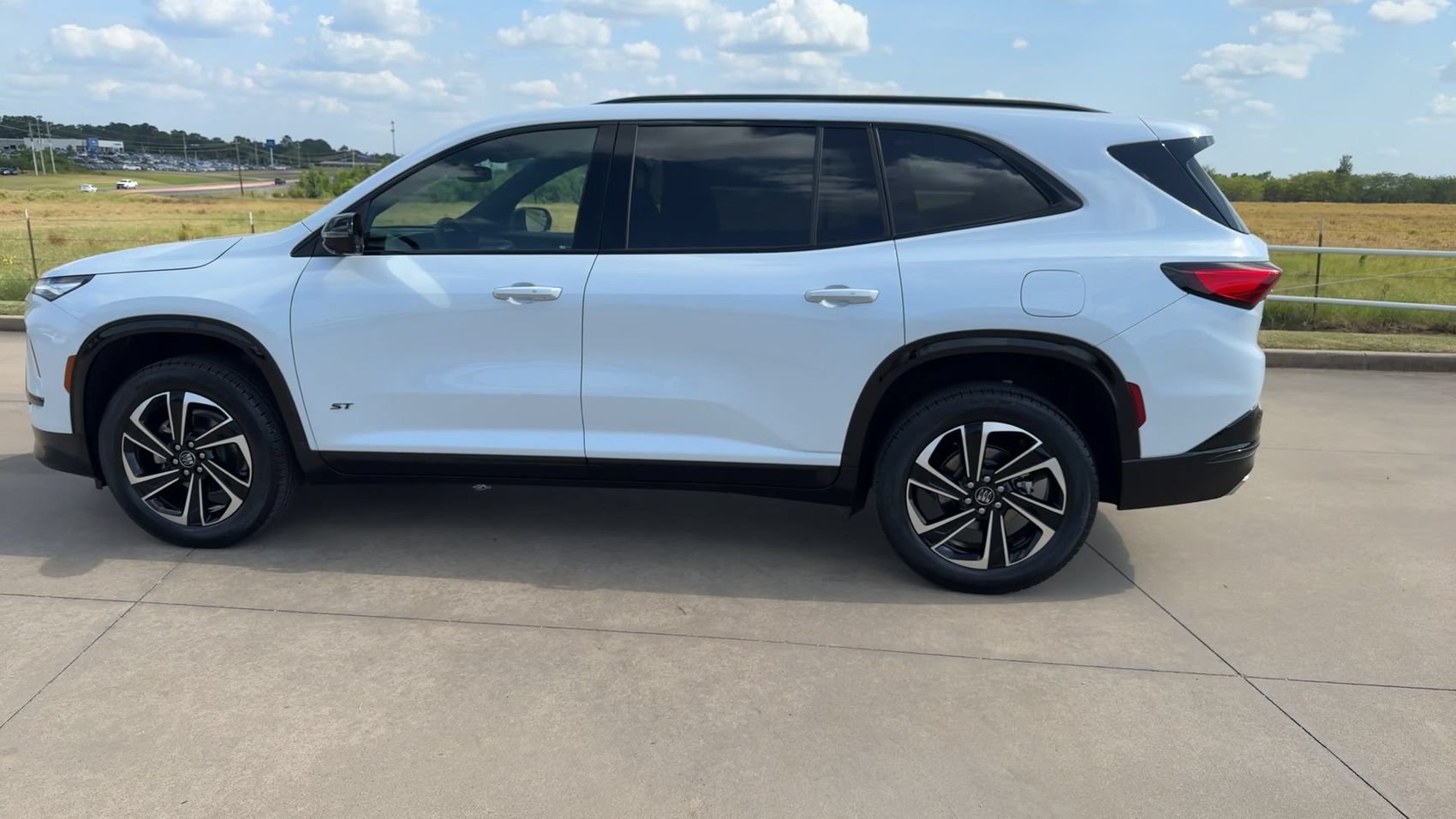 2026 Buick Enclave Sport Touring - Photo 6
